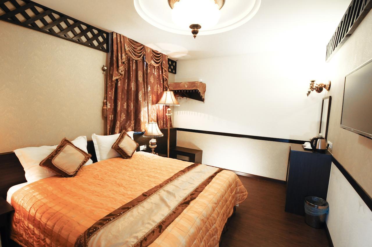 K Garden Hotel Parit Buntar Exterior foto